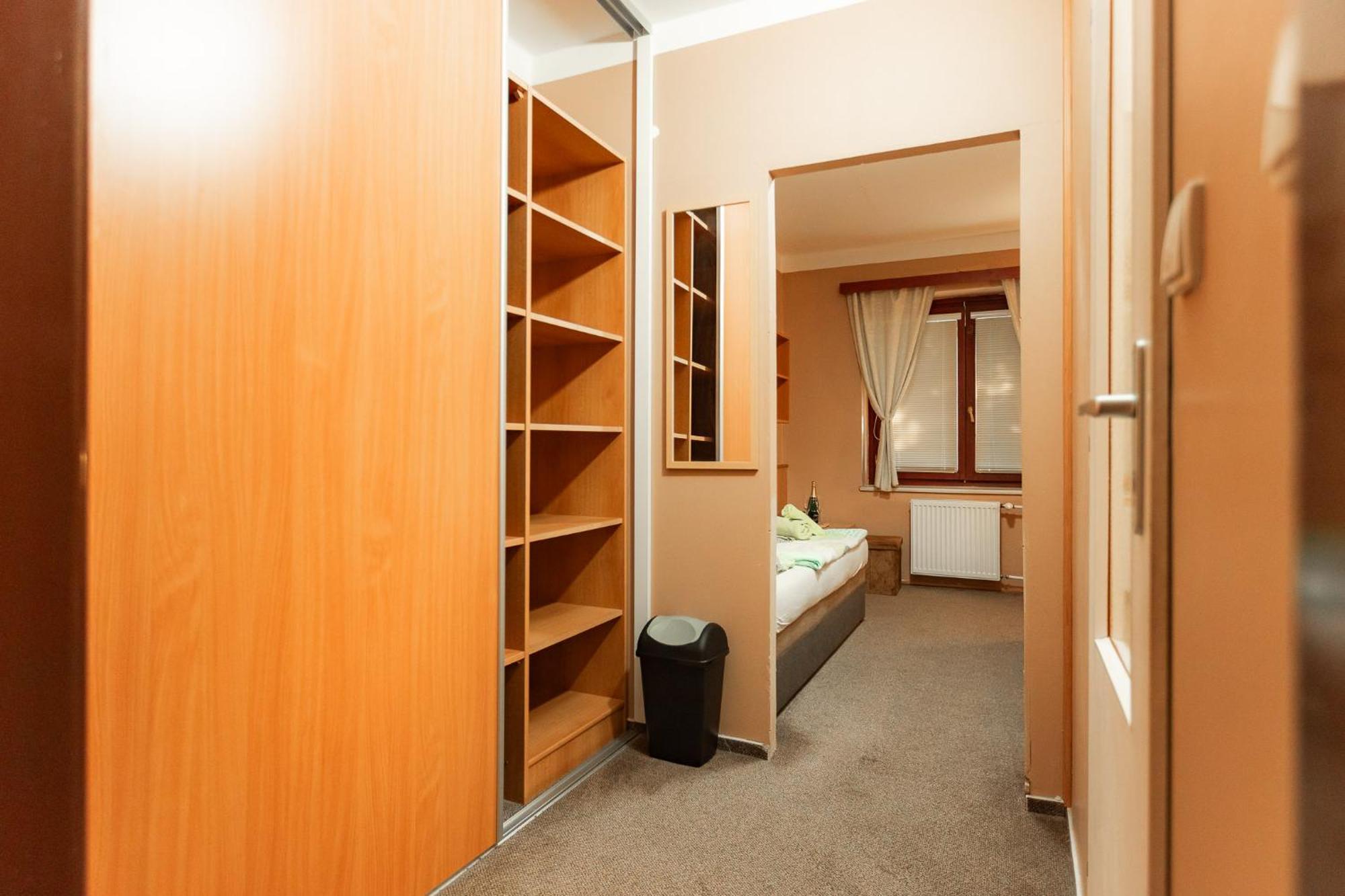 Hotel Rozkos Česká Skalice Habitación foto