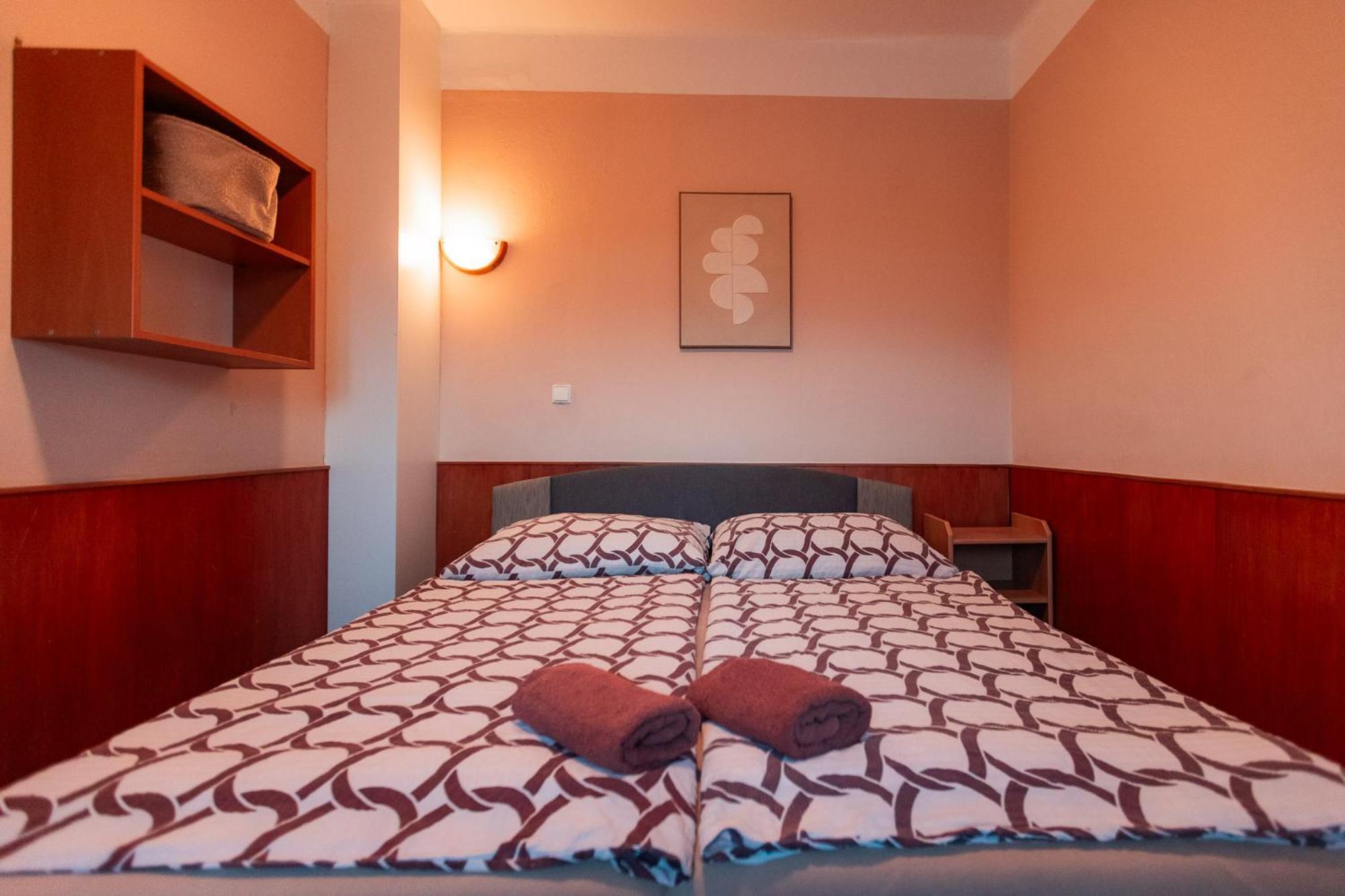 Hotel Rozkos Česká Skalice Habitación foto